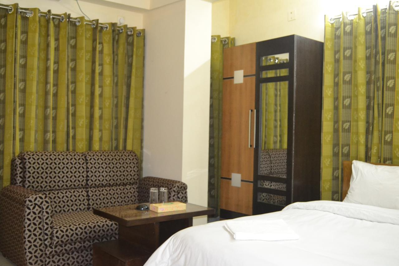 Hill Tower Hotel & Resort Cox's Bazar Buitenkant foto