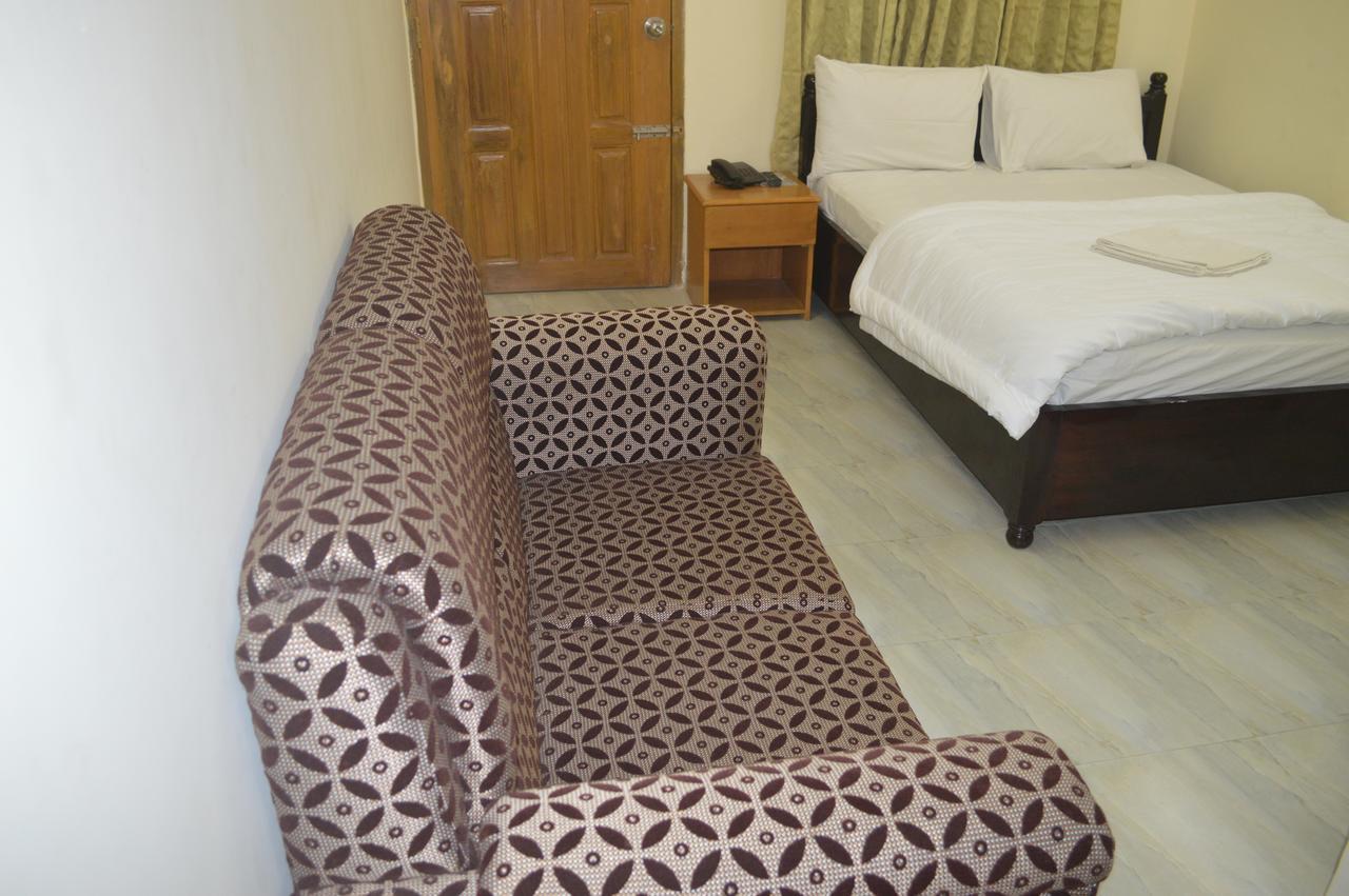 Hill Tower Hotel & Resort Cox's Bazar Buitenkant foto